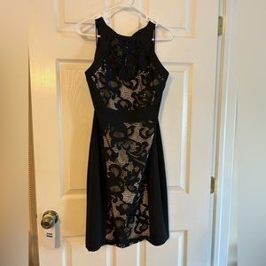 Black and nude dress (Cache)